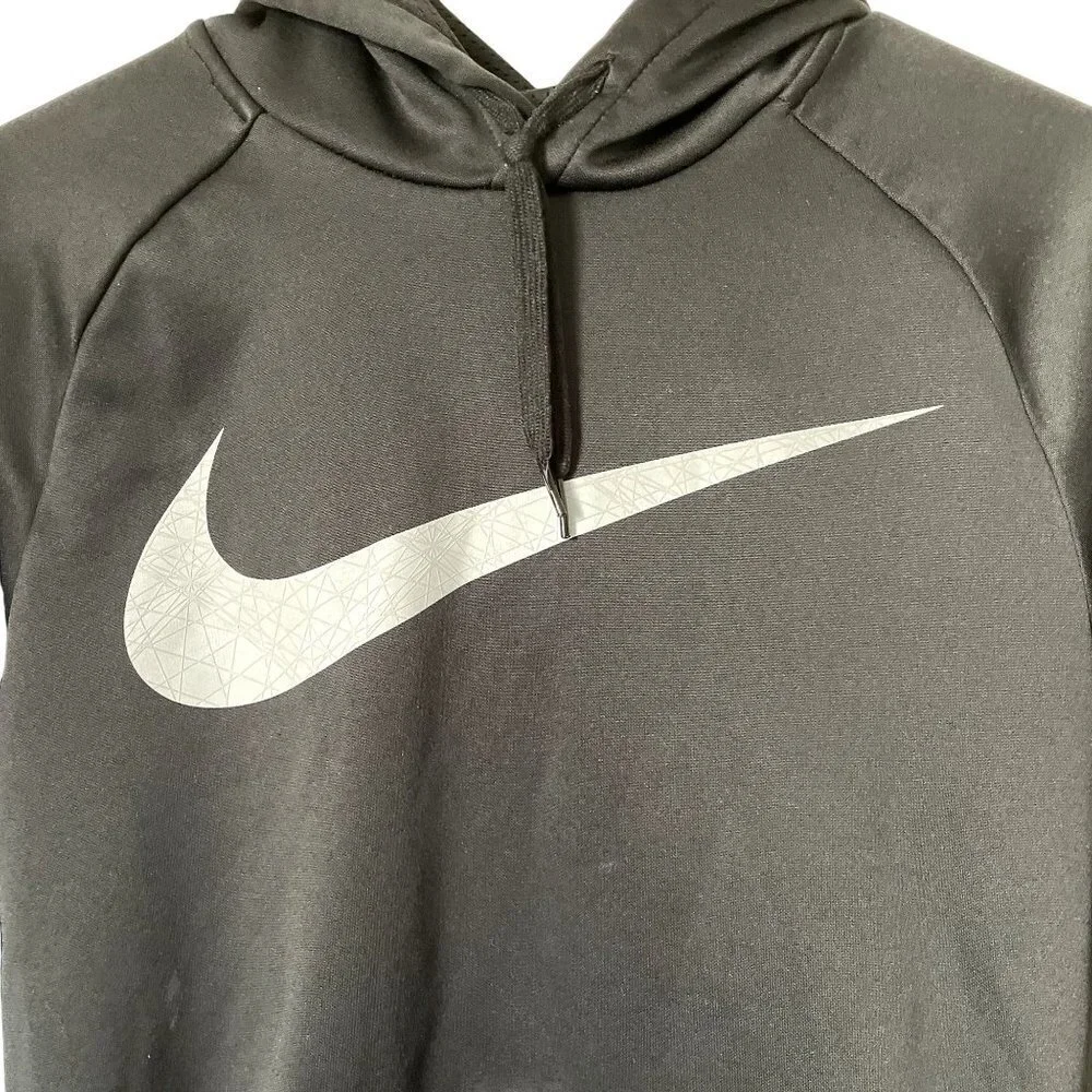 Nike dri fit black and white logo hoodie pockets workout athleisure top